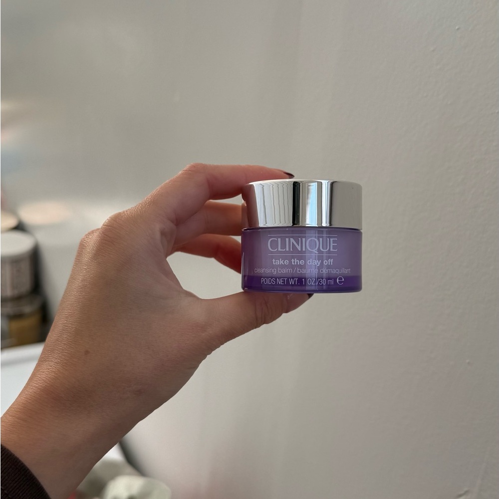 Clinique Take The Day Off Cleansing Balm - Purple